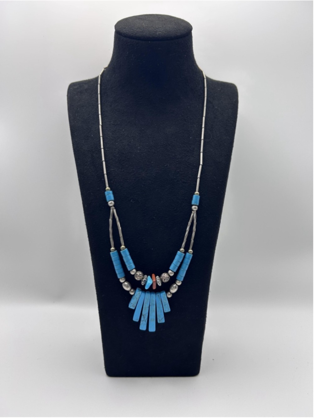 Necklace Blue Stone Beaded Fringe Boho Silver Tone 17 Inch Magnetic Statement